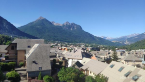 Joli T3 cosy, centre de Briançon, parking gratuit